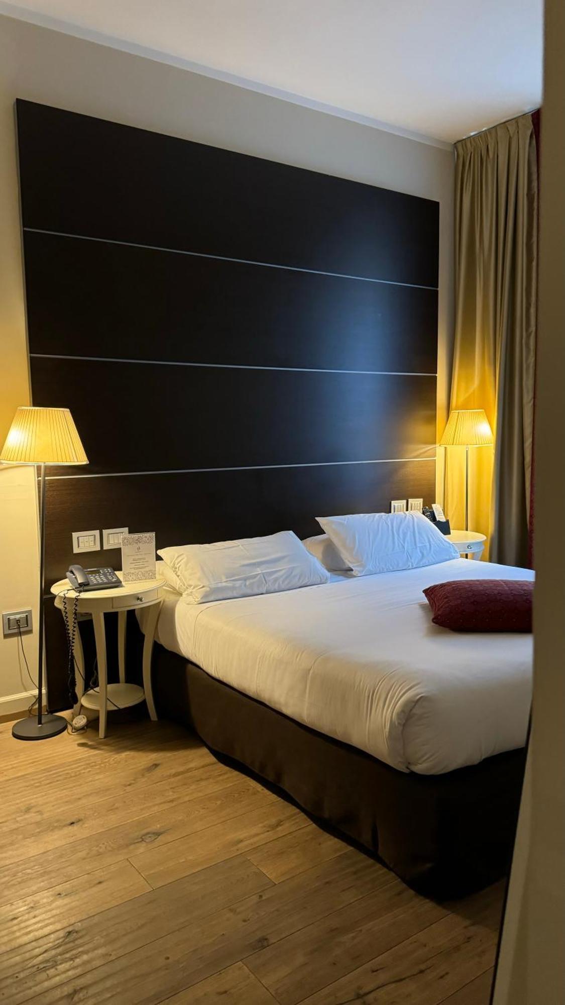 Townhouse 33 Hotel Milan Exterior photo